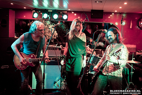 bluesmagazine301011
